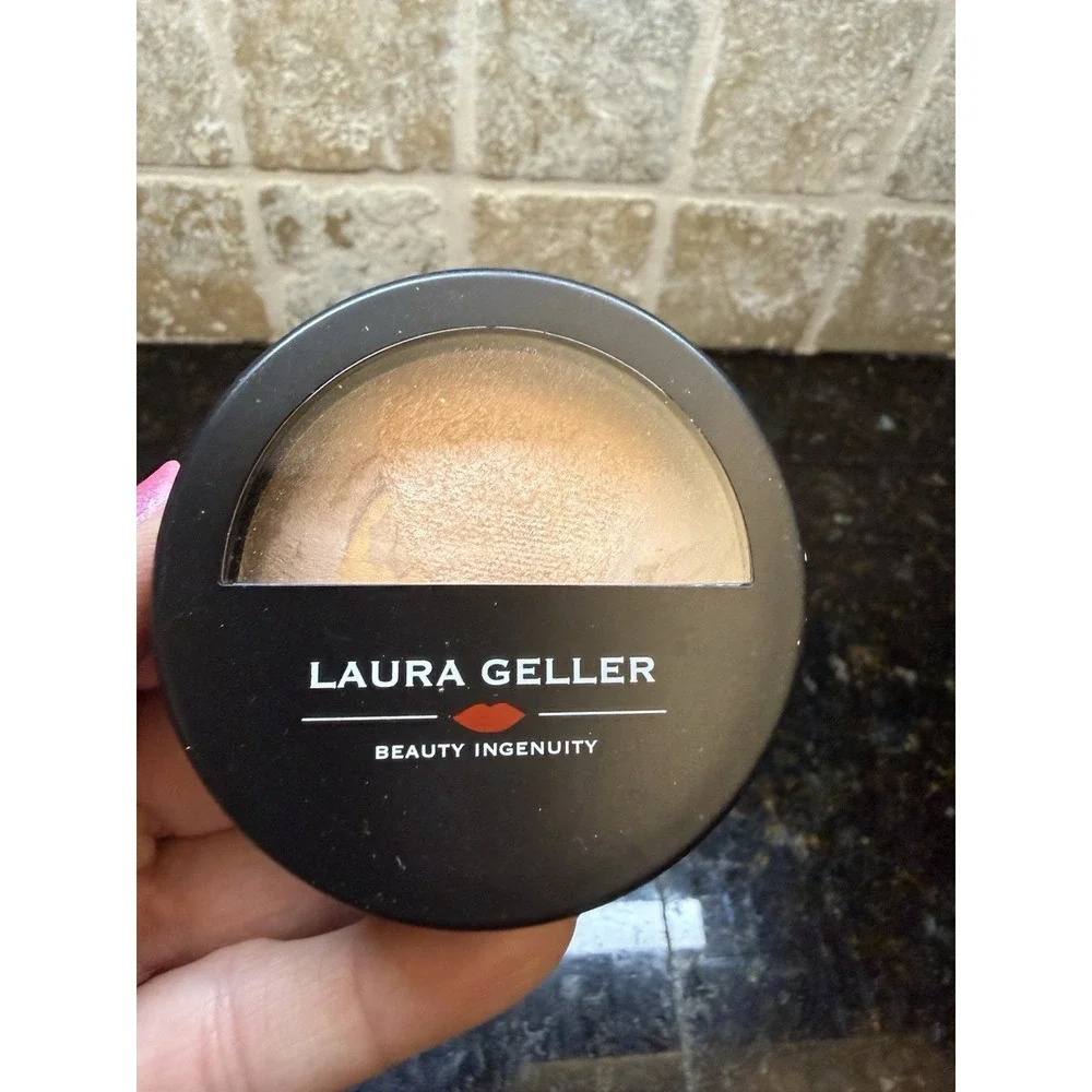 Laura Geller Makeup Balance-N-Highlight .29oz./8.5g. New‎ - Medium/Portofino